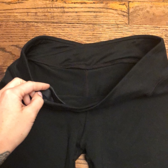 Fabletics capris - Picture 3 of 5
